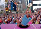 Times Square se convertirá en una relajada zona de yoga.