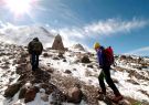 Fría caminata entre el primer y segundo refugio del volcán Chimborazo.