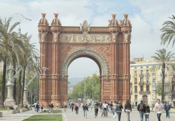 El Arco del Triunfo. Un monumento de forma y proporciones clásicas.