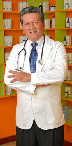 Froilán Vázquez Calle, de 56 años, experto en medicina natural.